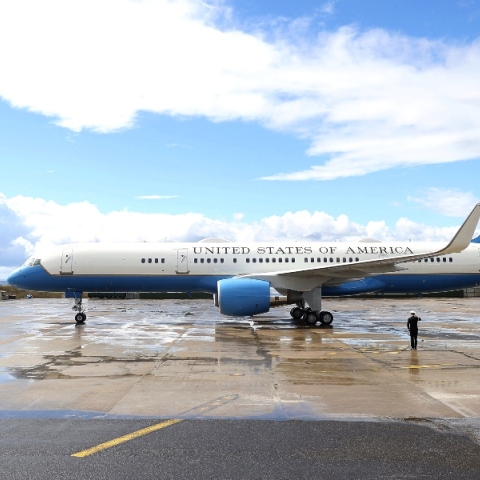 Επίπληξη σε δημοσιογράφους του Λευκού Οίκου που ταξιδεύουν με το Air Force One