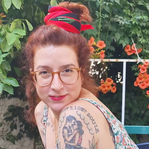 Η Ειρήνη Βιτόρου από το μπαλκόνι της