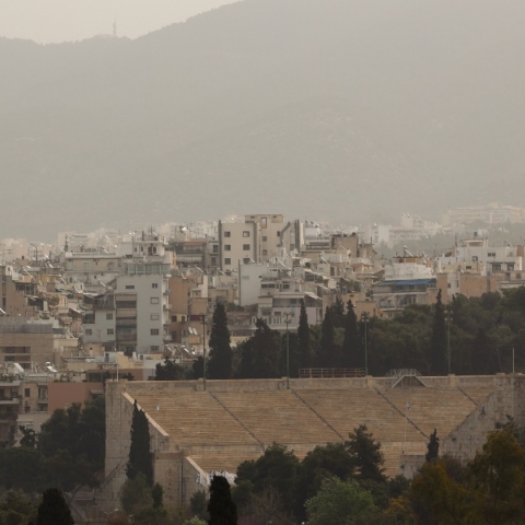 Καιρός σήμερα: Αφρικανική σκόνη και ζέστη 1η Απριλίου