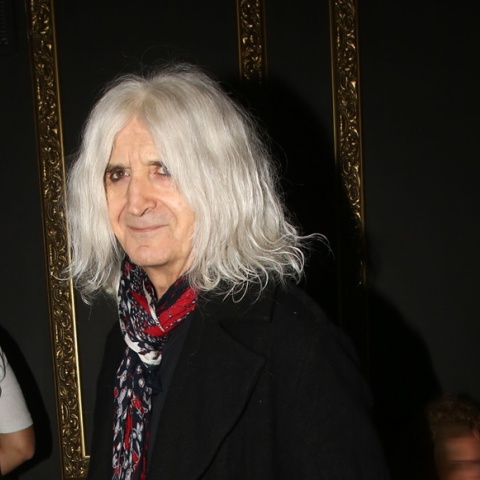 Νίκος Καρβέλας