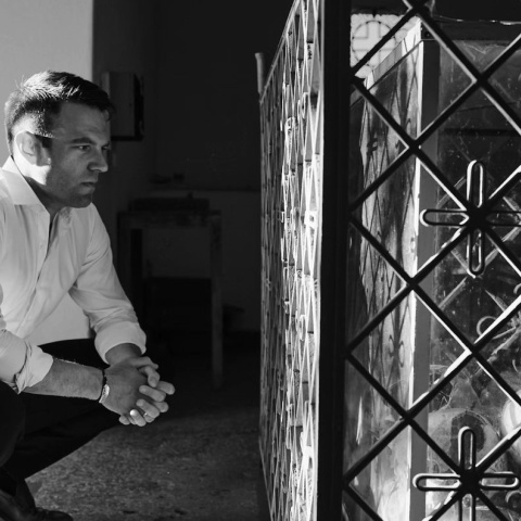 Στέφανος Κασσελάκης στον τάφο των παππούδων του