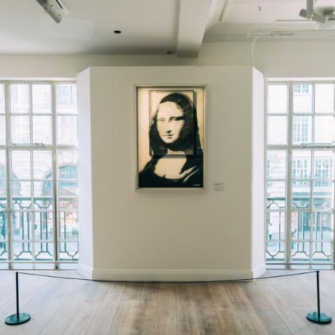 Banksy: Η μεγαλύτερη συλλογή έργων του διάσημου καλλιτέχνη της street art θα παρουσιαστεί στο Σόχο του Λονδίνου - Με περισσότερες από 150 δημιουργίες.