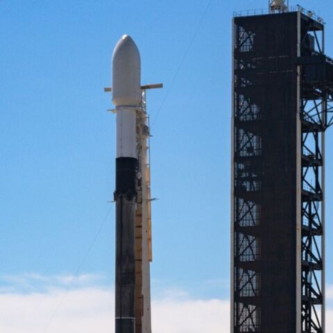 Νότια Κορέα: Η Σεούλ στέλνει δεύτερο στρατιωτικό κατασκοπευτικό δορυφόρο στο Διάστημα - Επιτυχής εκτόξευση από το Τζον Κένεντι. 