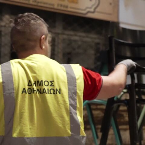 Συνεχείς έλεγχοι για παράνομα τραπεζοκαθίσματα από τον Δήμο Αθηναίων - Χάρης Δούκας: Θα ζητήσω να αυξηθούν τα πρόστιμα.