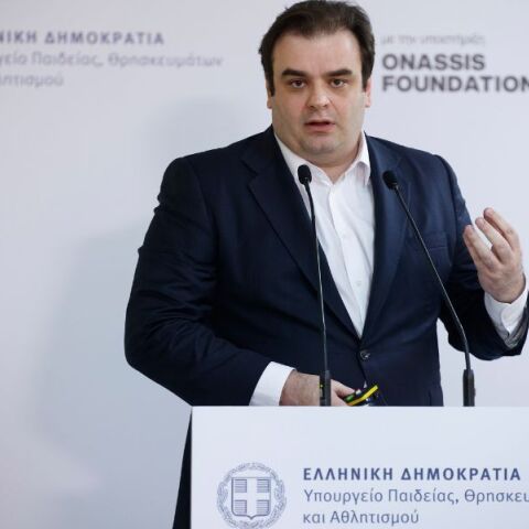 Κομισιόν: Τι απαντά για τον νόμο Πιερρακάκη για τα παραρτήματα ξένων πανεπιστημίων στην Ελλάδα - Μετά από ερώτηση ευρωβουλευτών. 