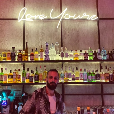 Ο Θάνος Κουτσολάμπρος είναι συνιδρυτής του Since I Left you