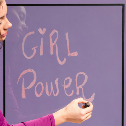 Η  ALWAYS με την καμπάνια #StopPeriodShaming