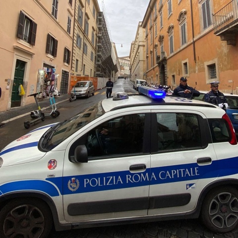 Περιπολικό της ιταλικής αστυνομίας