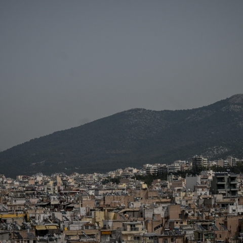 Η υποκρισία των προαστίων