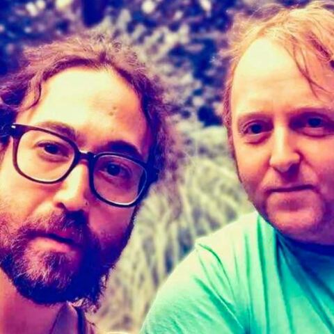 Οι γιοι ΜακΚάρτνεϊ και Λένον