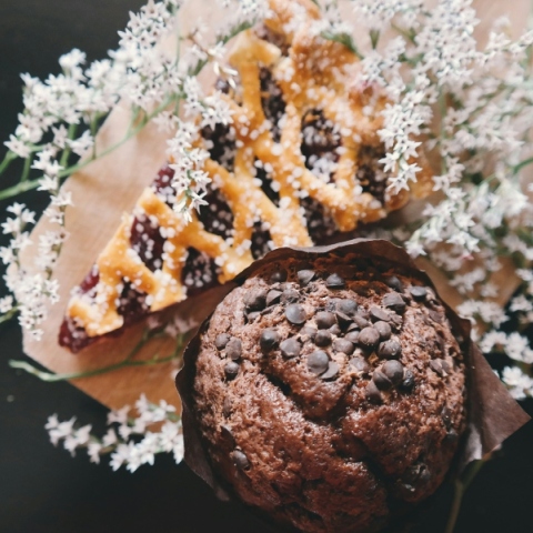 Γλυκά και λουλούδια