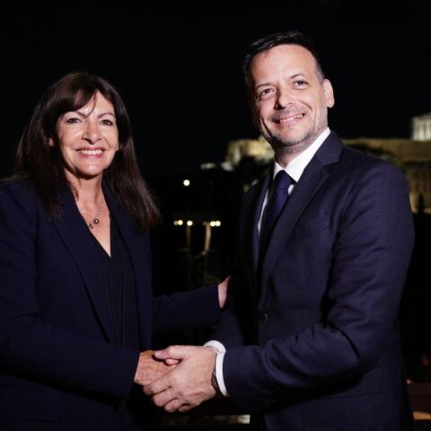 Χάρης Δούκας: Συνάντηση του δημάρχου Αθηναίων με τη δήμαρχο Παρισιού, Αν Ινταλγκό - «Οι αξίες της ειρήνης και της αδελφοσύνης είναι πιο επίκαιρες από ποτέ»