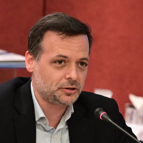 Επιστολή Χάρη Δούκα στον Θεόδωρο Σκυλακάκη για τους συντελεστές δόμησης: «Δεν αντέχει η Αθήνα και άλλο τσιμέντο», διαμηνύει ο δήμαρχος Αθηναίων.