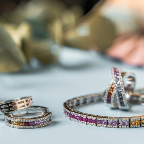 Κοσμήματα σε κοσμηματοπωλείο