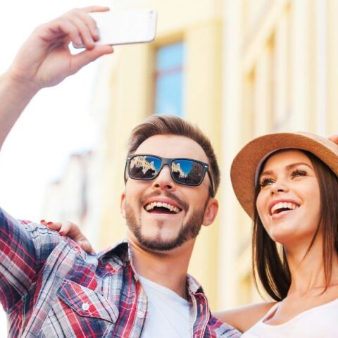 Πανευρωπαϊκός έλεγχος σε 576 influencers για εντοπισμό παραπλανητικών εμπορικών πρακτικών - Στη λίστα και 20 Έλληνες - Για ποιες παραβάσεις.