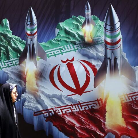 Ιράν: Διοικητής των Φρουρών της Επανάστασης κάνει λόγο για «πυρηνικό δόγμα» της Τεχεράνης δημιουργώντας ερωτηματικά - Απειλές προς το Ισραήλ.