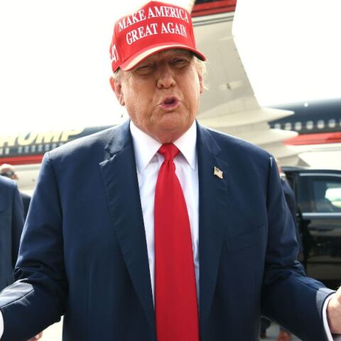 ΗΠΑ: Ο Ντόναλντ Τραμπ επιτέθηκε στον Τζίμι Κίμελ, αλλά τον μπέρδεψε με τον ηθοποιό Αλ Πατσίνο - Η χιουμοριστική απάντηση του παρουσιαστή. 