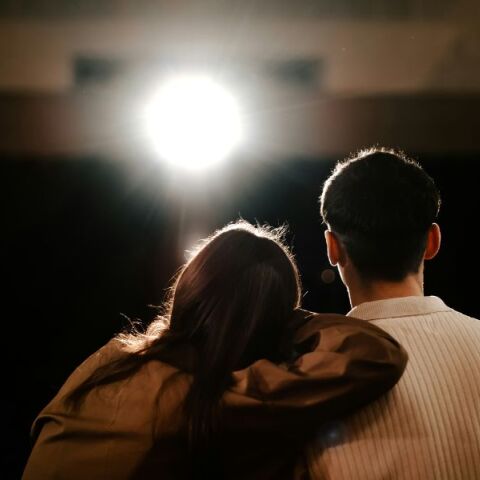 Γαλλία - Ο δήμαρχος του Μπεζιέρ καθιερώνει το μέτρο της απαγόρευσης της κυκλοφορίας για τους ασυνόδευτους ανηλίκους κάτω των 13 ετών 