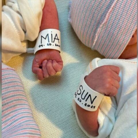 Τα χέρια των διδύμων του Jacquemus