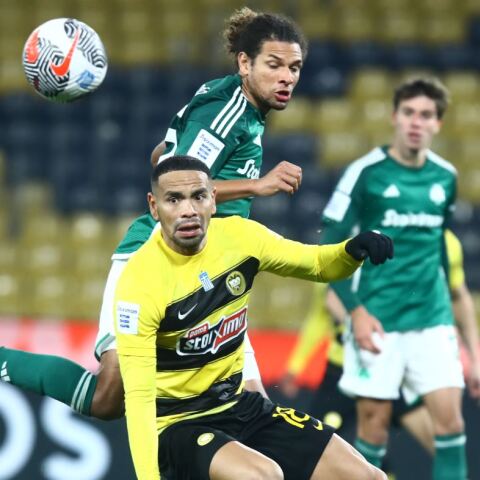 Παίκτες στο ΑΕΚ-Παναθηναϊκός