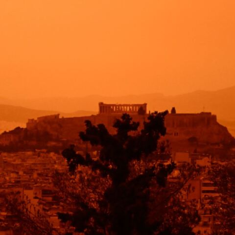 Αφρικανική σκόνη «σκέπασε» τον ουρανό της Αττικής