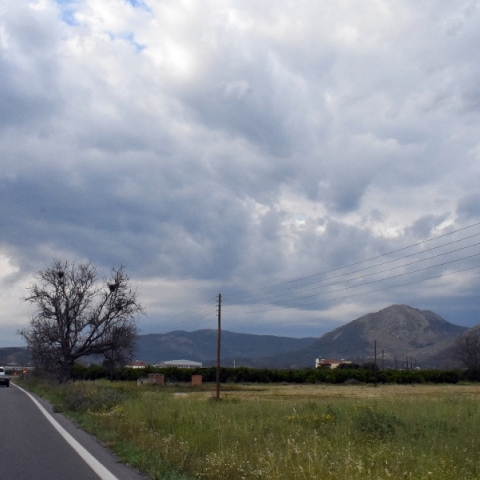 Συννεφιά και βροχές την Πέμπτη