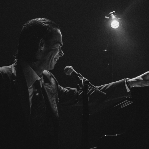 Nick Cave: Μια εύκολη λύση... ξεσπάμε στον καλλιτέχνη!