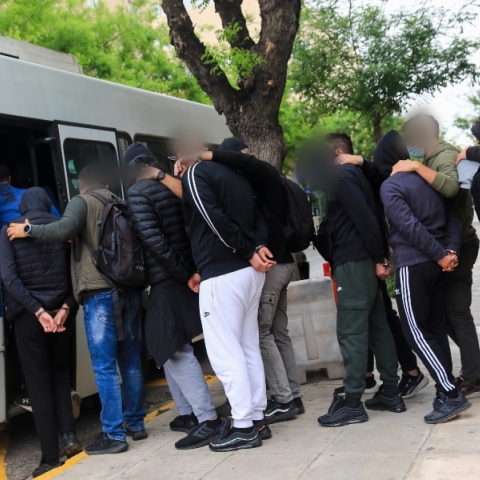 Λυγγερίδης: Xούλιγκανς μεταφέρουν πολεμοφόδια - Το βίντεο - ντοκουμέντο