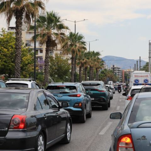 Μποτιλιάρισμα σε κεντρικό δρόμο της Αθήνας
