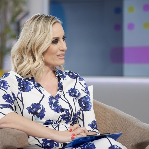 Η Ελεονώρα Μελέτη στο πλατό της τηλεοπτικής εκπομπής που παρουσίαζε μέχρι και την ανακοίνωση της υποψηφιότητάς της στις Ευρωεκλογές με τη Νέα Δημοκρατία