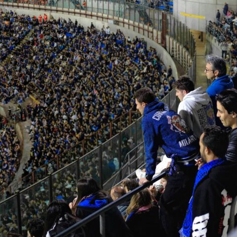 Οπαδοί της Ίντερ στο «Τζουζέπε Μεάτσα»