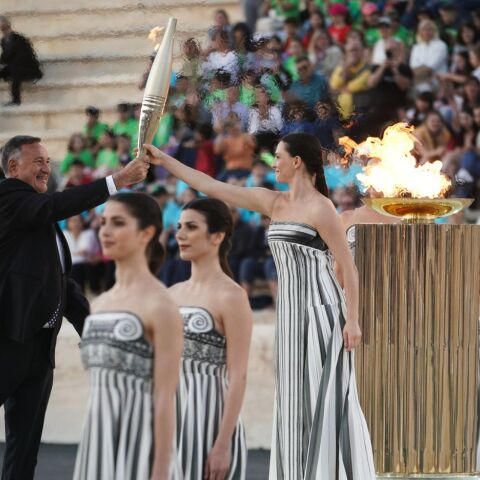 Ολυμπιακή Φλόγα: Εικόνες από την τελετή στο Καλλιμάρμαρο