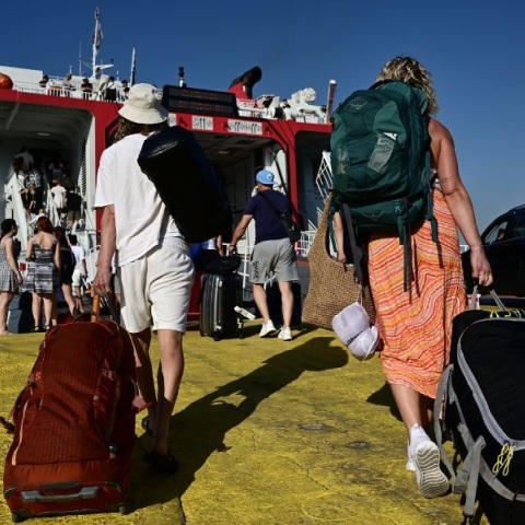 Πάσχα 2024: Ψήφος εμπιστοσύνης στην εγχώρια τουριστική βιομηχανία με αύξηση κατά 20% - Ποιους προορισμούς επιλέγουν οι Έλληνες.