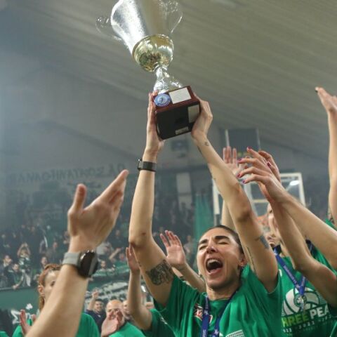 Βόλεϊ Γυναικών: Πρωταθλητής για τρίτη σερί χρονιά ο Παναθηναϊκός - Επικράτησε στον πέμπτο τελικό μέσα στην έδρα του Ολυμπιακού.