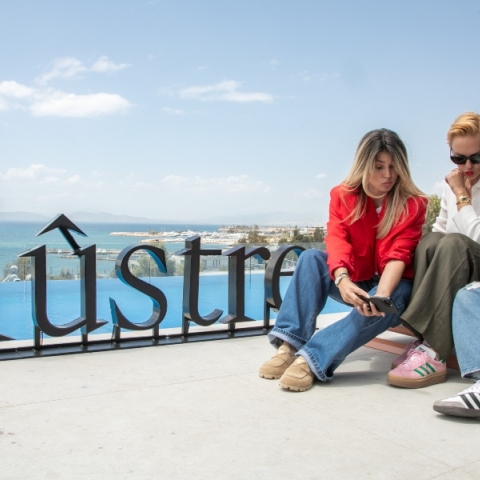 Alustre, κατάστημα Γλυφάδας