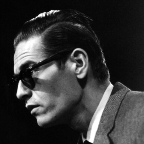 Δώρα για το Πάσχα: Ο Γιώργος Φλωράκης προτείνει βιβλία και δίσκους που αξίζει να διαβάσουμε και να ακουσουμε.