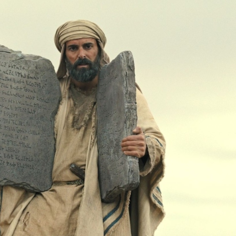 Netflix: Ταινίες και σειρές για να μπεις στο κλίμα του Πάσχα