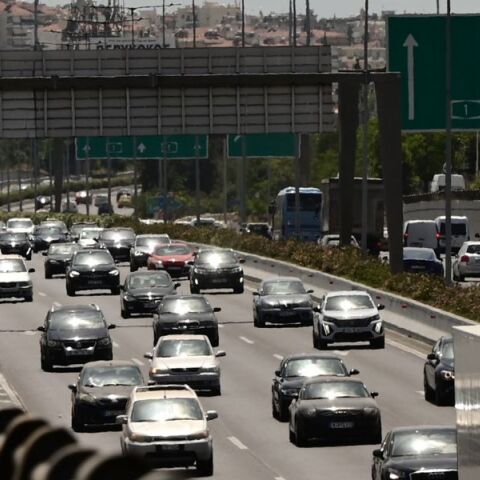 Πάσχα 2024: Κορυφώνεται η έξοδος των εκδρομέων - Με πληρότητα στο 100% αναχωρούν τα πλοία από τα λιμάνια - Αυξημένη κίνηση στο οδικό δίκτυο.