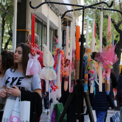 Μεγάλη Παρασκευή: Ωράριο καταστημάτων και σούπερ μάρκετ