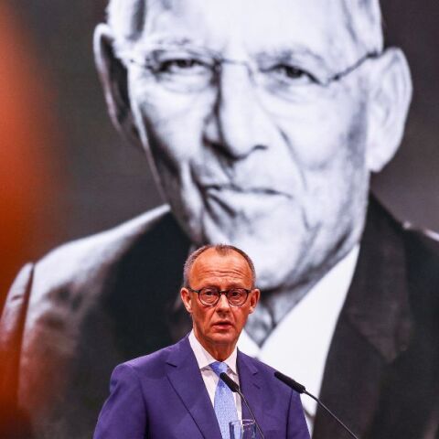 Γερμανία: Ο Φρίντριχ Μερτς επανεξελέγη στην ηγεσία του CDU με ποσοστό 89,81% - Σε εξέλιξη το συνέδριο του Χριστιανοδημοκρατικού Κόμματος.