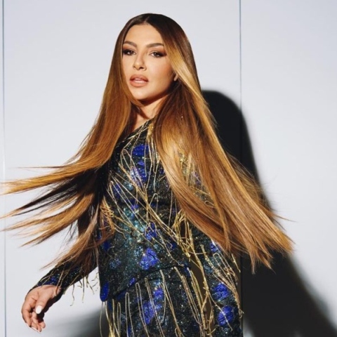 H Έλενα Παπαρίζου