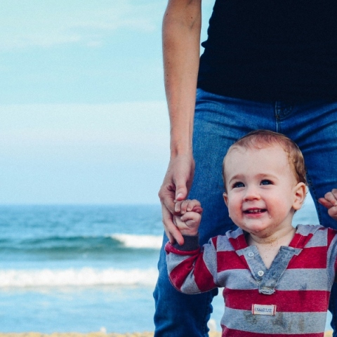Επίδομα παιδιού: Κλείνει σήμερα η πλατφόρμα αιτήσεων Α21