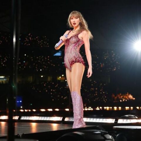 Τέιλορ Σουίφτ: Προσέλκυσε 180.000 θεατές σε τέσσερις συναυλίες στο Παρίσι - Ξεκίνησε η ευρωπαϊκή περιοδεία της - Οι προορισμοί που θα επισκεφθεί. 