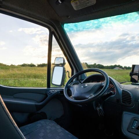 ΣτΕ: Πράσινο φως για την κυκλοφορία των mini bus αυτοκινήτων - Δικαιώθηκαν οι επιχειρήσεις που δραστηριοποιούνται στον χώρο.