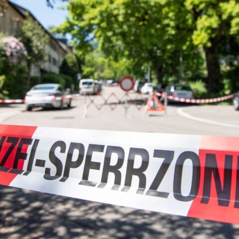 Αιματηρό επεισόδιο στην Ελβετία: Πολλοί τραυματίες από επίθεση με μαχαίρι διακομίστηκαν σε νοσοκομεία - Συναγερμός στις Αρχές. 