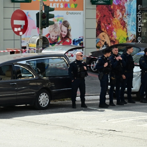 Γυναικοκτονία στο Μενίδι: Όσο μένουν ελεύθεροι θα σκοτώνουν