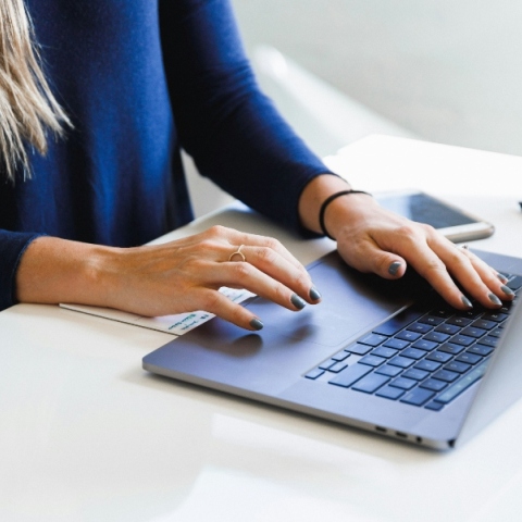 Παραβίαση δικαιωμάτων στο διαδίκτυο: Πώς κάνουν καταγγελία οι πολίτες