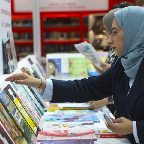 20ή Διεθνής Έκθεση Βιβλίου Θεσσαλονίκης: Ανταπόκριση από τη γιορτή του βιβλίου με τιμώμενη χώρα το Εμιράτο της Σάρτζα.