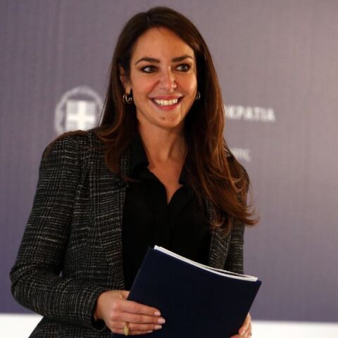 Δόμνα Μιχαηλίδου: Kαμία συζήτηση για αύξηση ορίων ηλικίας συνταξιοδότησης τονίζει σε συνέντευξή της η υπουργός Εργασίας και Κοινωνικής Ασφάλισης.