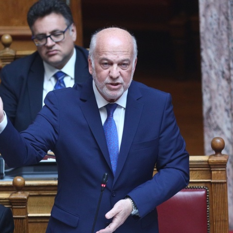 Ο υπουργός Δικαιοσύνης, Γιώργος Φλωρίδης, στα έδρανα της Βουλής